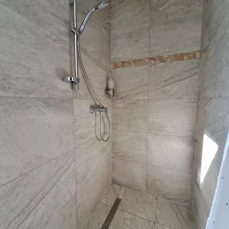 Homestay Entire Loft Close To Beautiful Logar Valley